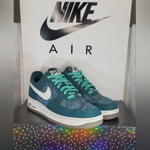 Size 10- Nike Air Force 1 Green White Low Top Dark Atomic Teal.Fits Men Size 10,